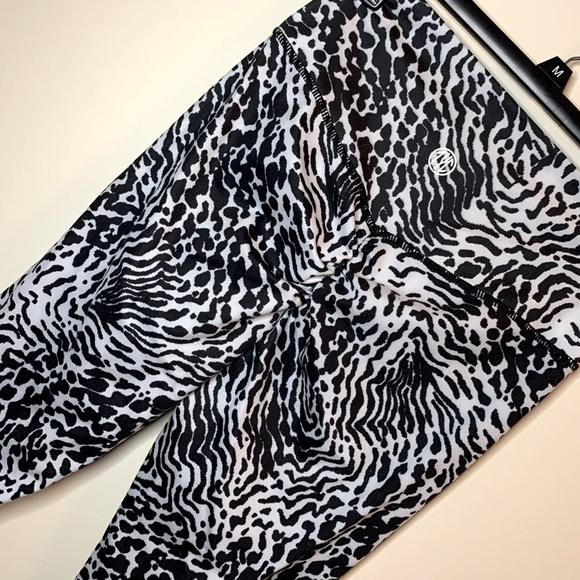 Til You Collapse TYC Workout Leggings Medium - Picture 1 of 4